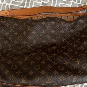 Louis Vuitton Delightful